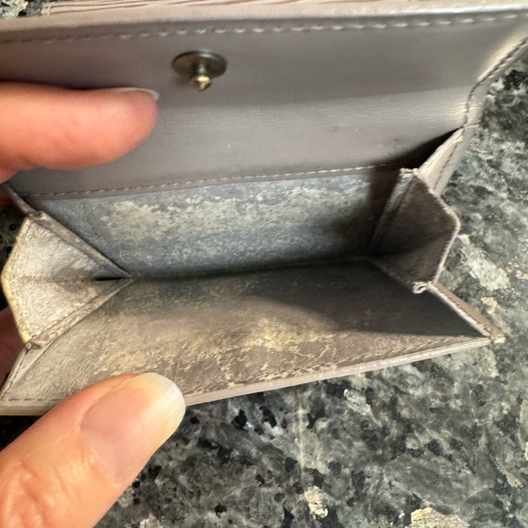 RARE Louis Vuitton Epi Lavender Color Wallet - Picture 6 of 9